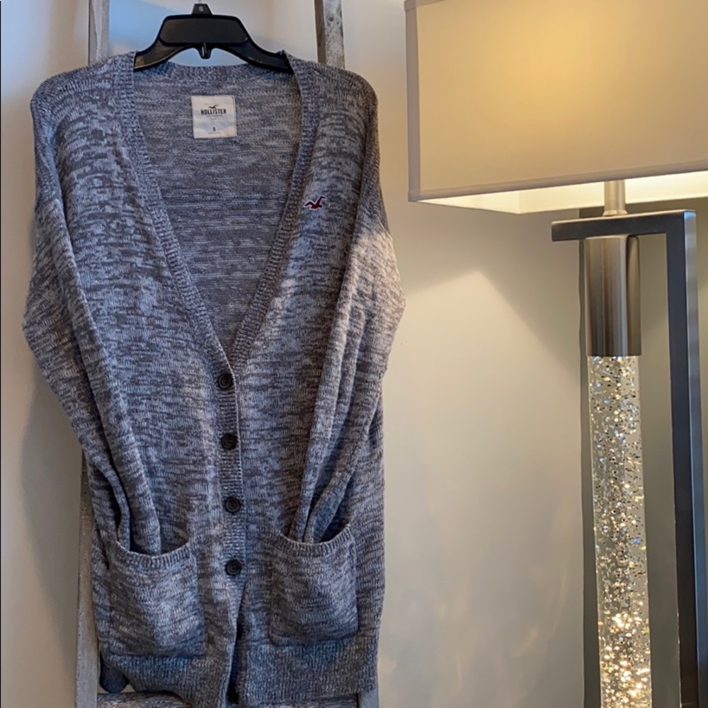 HOLLISTER gray cardigan